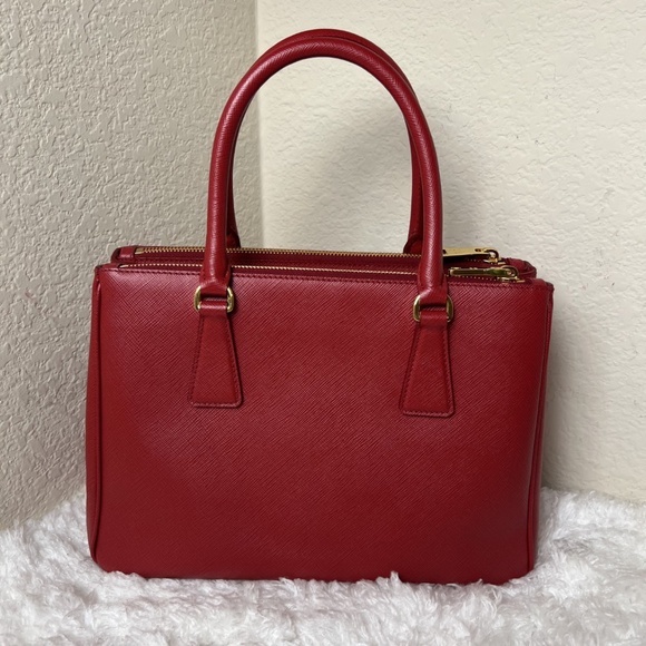 Prada Saffiano Leather Galleria Double Zip Medium - Picture 2 of 9